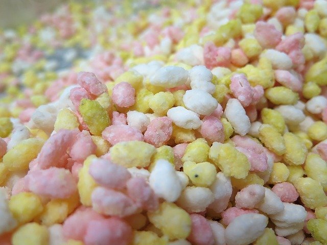 ひな祭りの食べ物や菱餅などのお菓子の意味や由来は 色にも意味がある お役立ちラボ