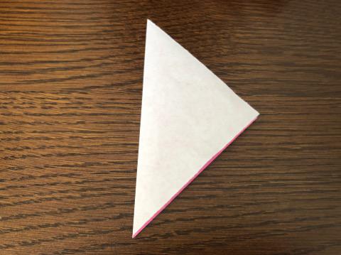 桃の花を折り紙の手順2