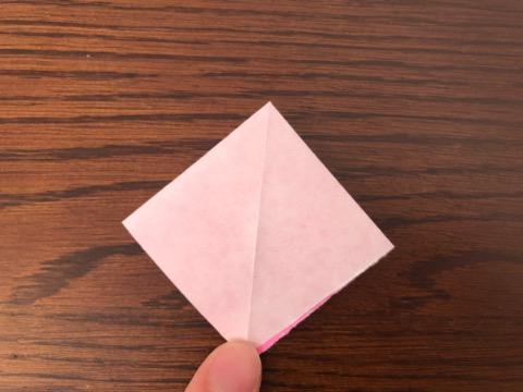 桃の花を折り紙の手順5